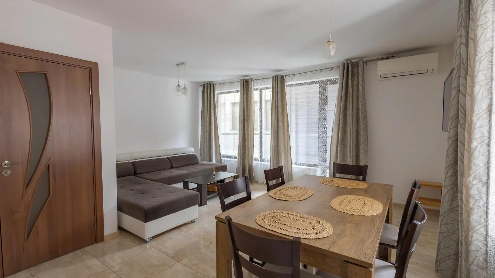 Sea Garden Marina 2 Apartment Varna contacts